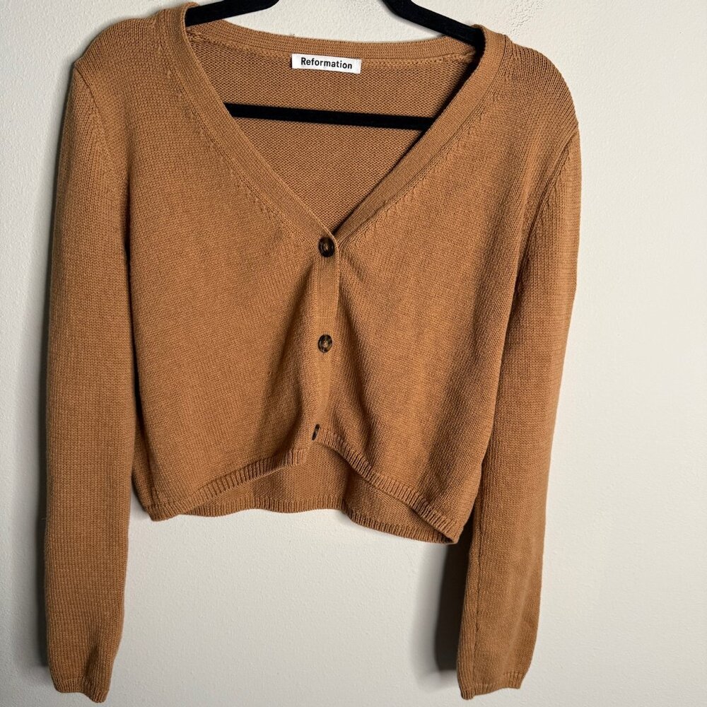 Reformation Cropped V-Neck Cardigan in Camel Brown